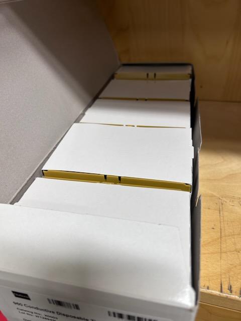 Puntas desechables conductoras Eppendorf 300 µL (960 puntas)